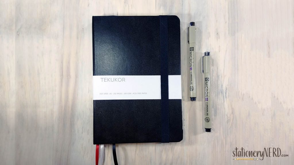 Tekukor dotted notebook